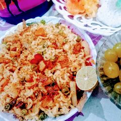 A picture of Maggi with a lot of vegetables.