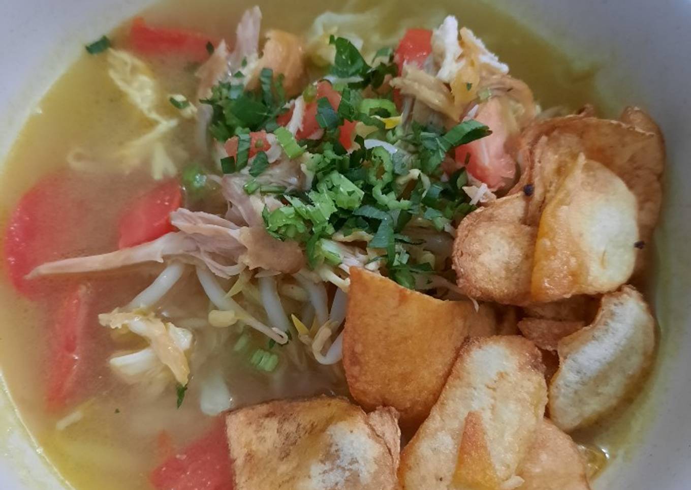 Soto ayam kuah kuning