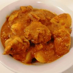 A picture of Creamy Chicken Curry.