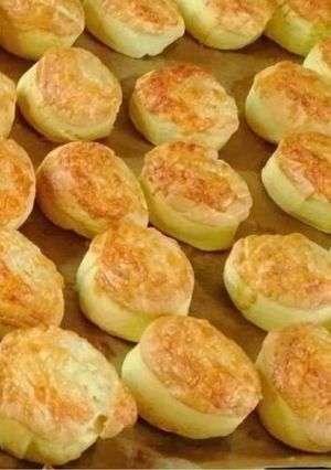Villámgyors isteni finom sajtos pogácsa recept fotója
