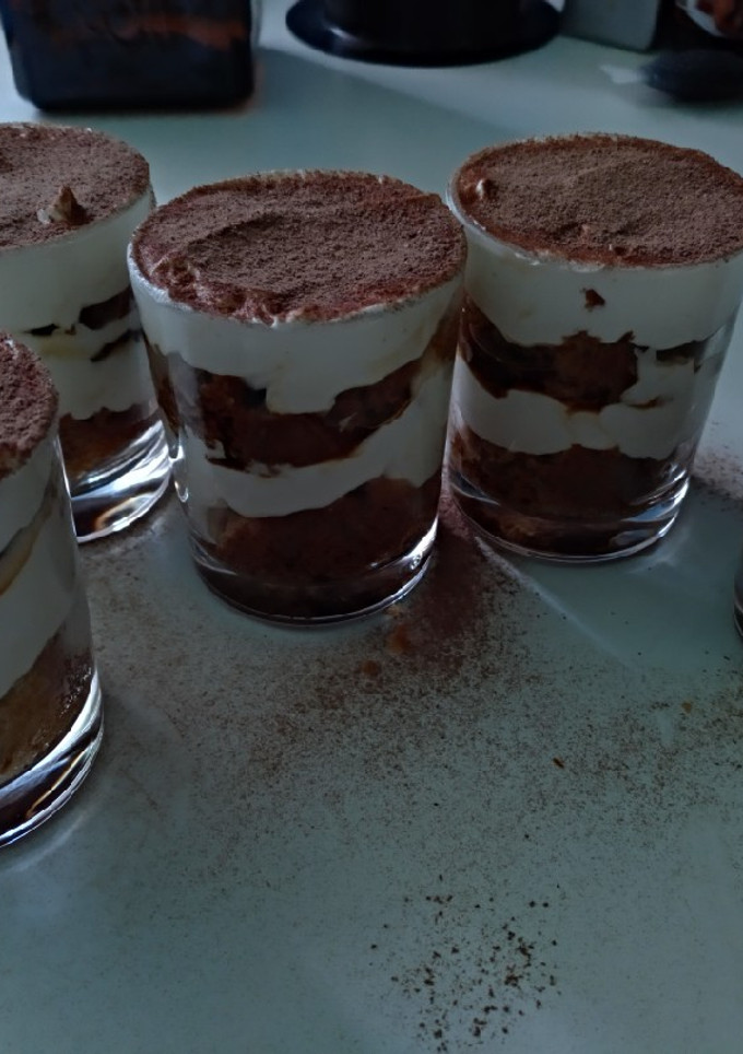 Una foto de Tiramisú facilísimo y sin huevo