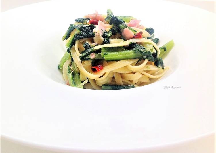 Recipe of Award-winning Linguine rigate con catalogna e prosciutto cotto