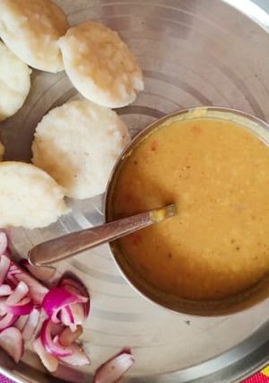 A picture of Andhra Pradesh style idli.