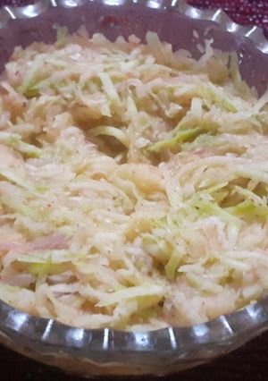 A picture of Raw mango and onion kachumer.