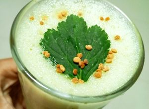 รูปของ จิงจูฉ่าย ปวยเล้ง บัวหิมะปั่น Chinese Herbs Green Smoothie