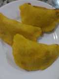 Pastel de angu com taioba
