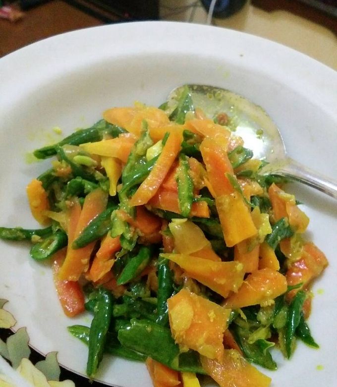Foto resep Tumis kacang & wortel bumbu kuning