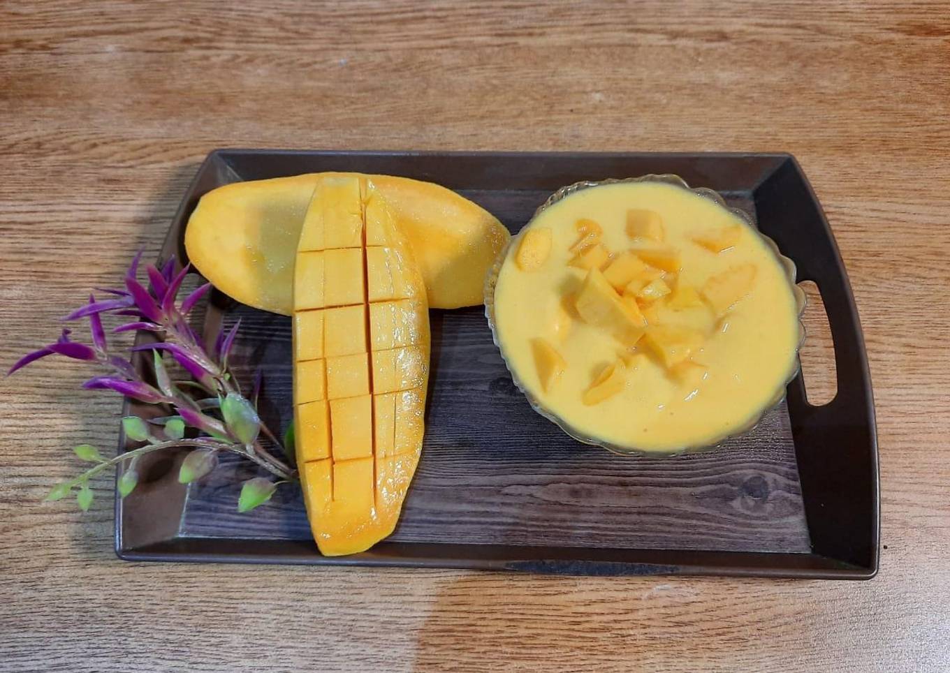 Mango yoghurt