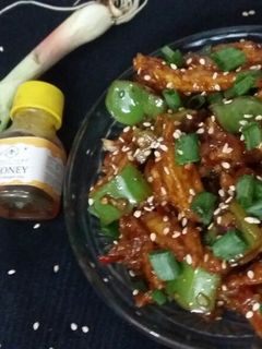 हनी चिली पोटैटो(honey chilli potato recepi in hindi) रेसिपी मुख्य फोटो