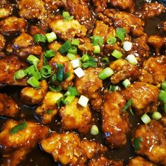 A picture of Crispy, Sticky Chicken.