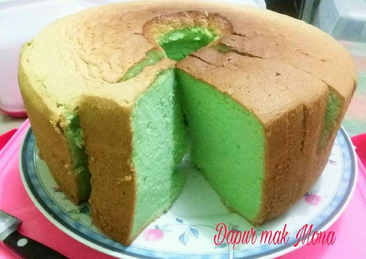 Resep Chiffon Cake Super Lembut Takaran Gelas / Vanilla Chiffon Cake By