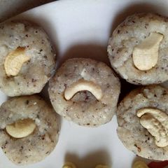 A picture of Nariyal peda.