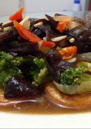 Foto resep Brokoli Jamur Tofu Saus Tiram
