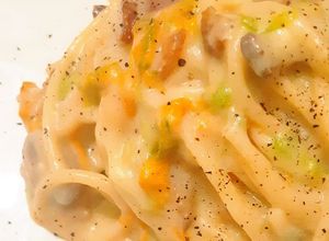 Foto di Spaghettino alla gricia con fiori di zucca