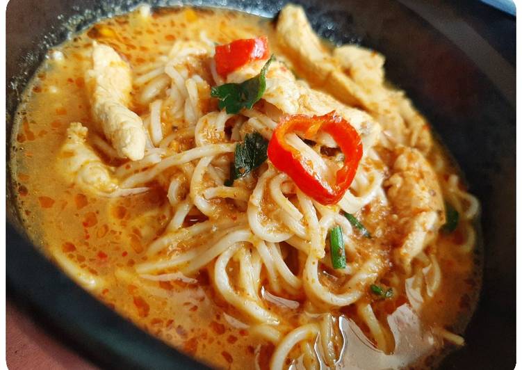 Cara Gampang Menyiapkan Chiang Mai Noodle, Bisa Manjain Lidah