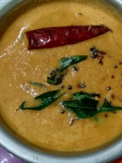 தக்காளி சட்னி (Thakkali Chutney Recipe in Tamil) செய்முறை முக்கிய புகைப்படம்