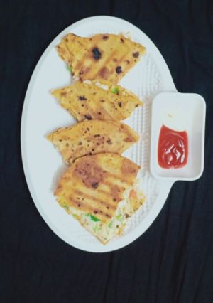 डबल डेकर रोटी पिज़्ज़ा रेसिपी मुख्य फोटो