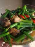ตับไก่ผัดดอกหอม