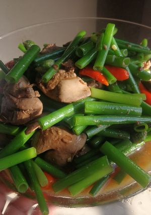 รูปของ ตับไก่ผัดดอกหอม