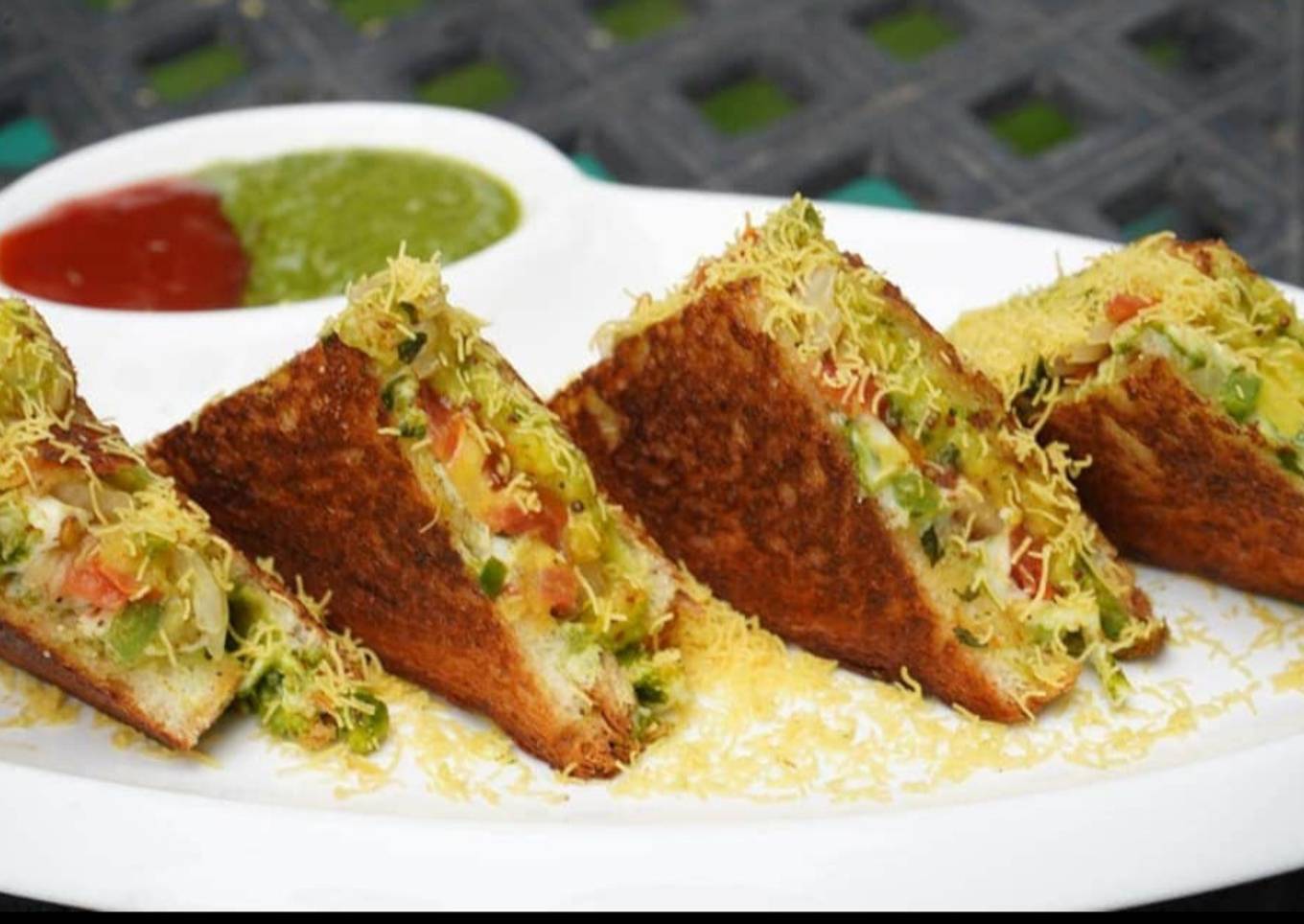 Veg Mayonnaise Sandwich