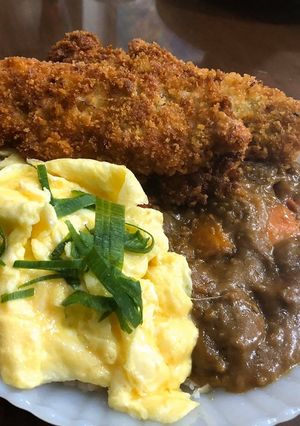A picture of Chicken Curry Tonkatsu.