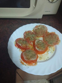 Una foto de Tomate a la provenzal (microondas)