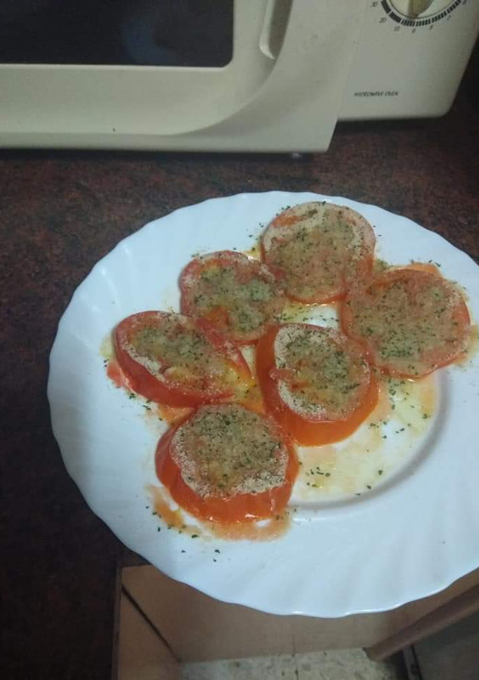 Una foto de Tomate a la provenzal (microondas)