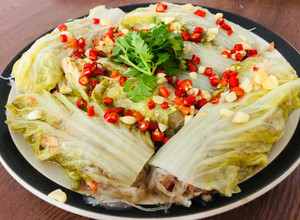 รูปของ ผักกาดขาวห่อหมูสับวุ้นเส้นนึ่งมะนาว vermicelli w/ minced pork wrapped in Chinese cabbage lemon sauce