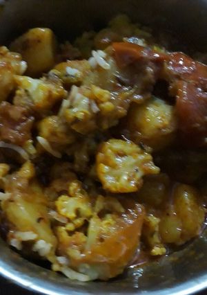 A picture of Gur Gobhi mix vegetable.