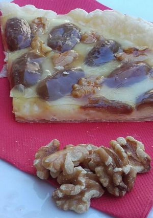Una foto de Tarta de dátiles y nueces
