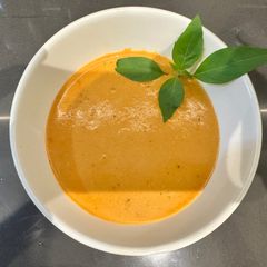 A picture of Amazing Cream of Tomatoe Soup. This is truely perfect and not from a TIN :P.