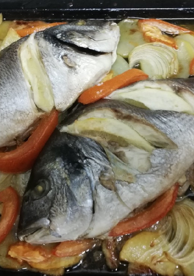 Una foto de Dorada al horno 🐟