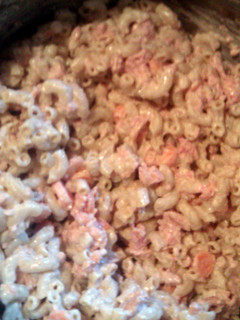 A picture of cold pasta salad.
