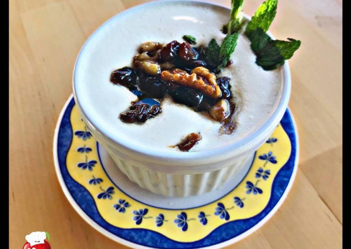 Cuajado de yogur y piña