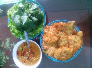 Hình của món Tôm chiên bột cho ngày mưa.