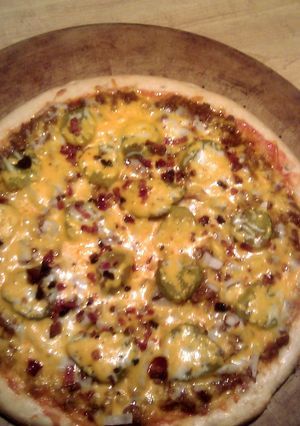A picture of Bacon cheeseburger pizza.