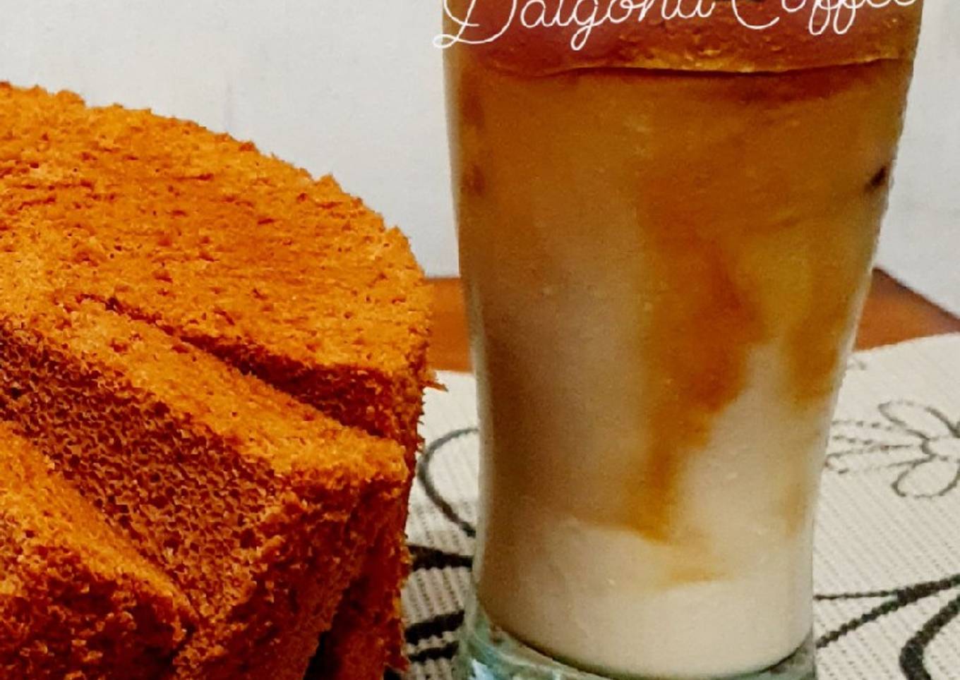 Dalgona Coffee