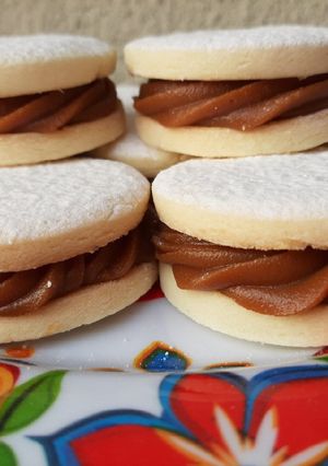 Una foto de Alfajores de maizena peruanos