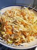 Ensalada de repollo zanahoria y manzana