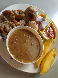 राजस्थानी दाल बाटी (rajasthani dal bati recipe in Hindi) रेसिपी मुख्य फोटो