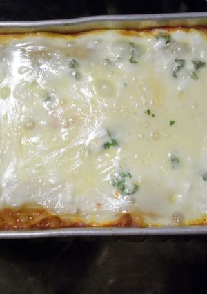 A picture of Saucy Cheesy Lasagña.