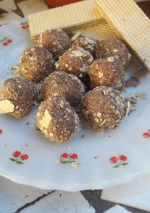 Una foto de Trufas de galletitas y dulce de leche