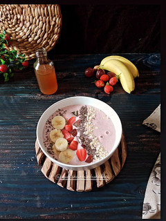 Foto resep Smoothies Bowl (Banana & Strawberry)