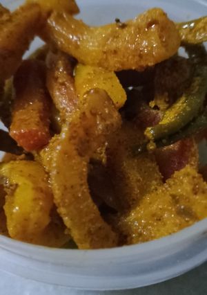 गाजर मूली का अचार (gajar mooli ka achar recipe in Hindi) रेसिपी मुख्य फोटो