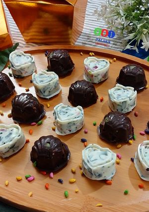 રીયલ પાન મુખવાસ ચોકલેટ (Real Paan Mukhwas Chocolate) રેસીપી મુખ્ય ફોટો