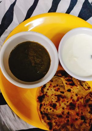 A picture of Onion parantha.