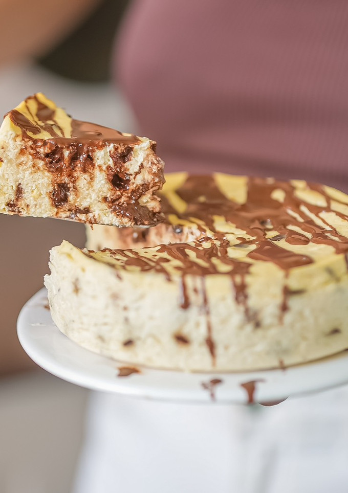 Una foto de Cheesecake stracciatella al micro