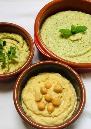 A picture of Herby Hummus.