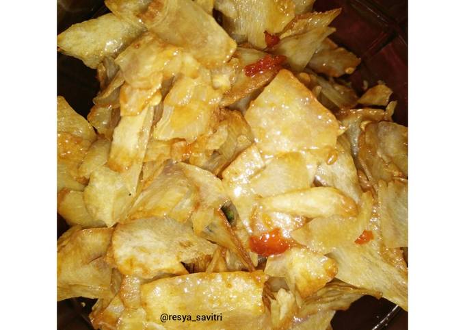 34. Keripik Singkong Pedas Manis