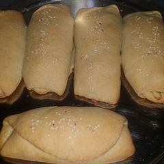 A picture of Dinner rolls.